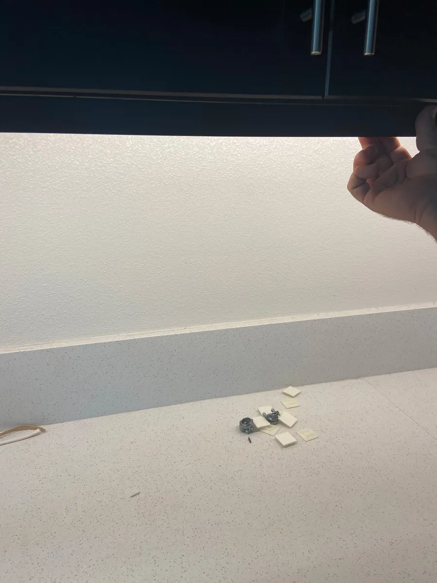 Under cabinet lights on